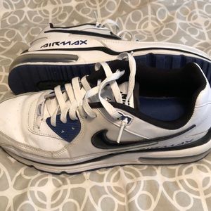 Nike AirMax Sneakers